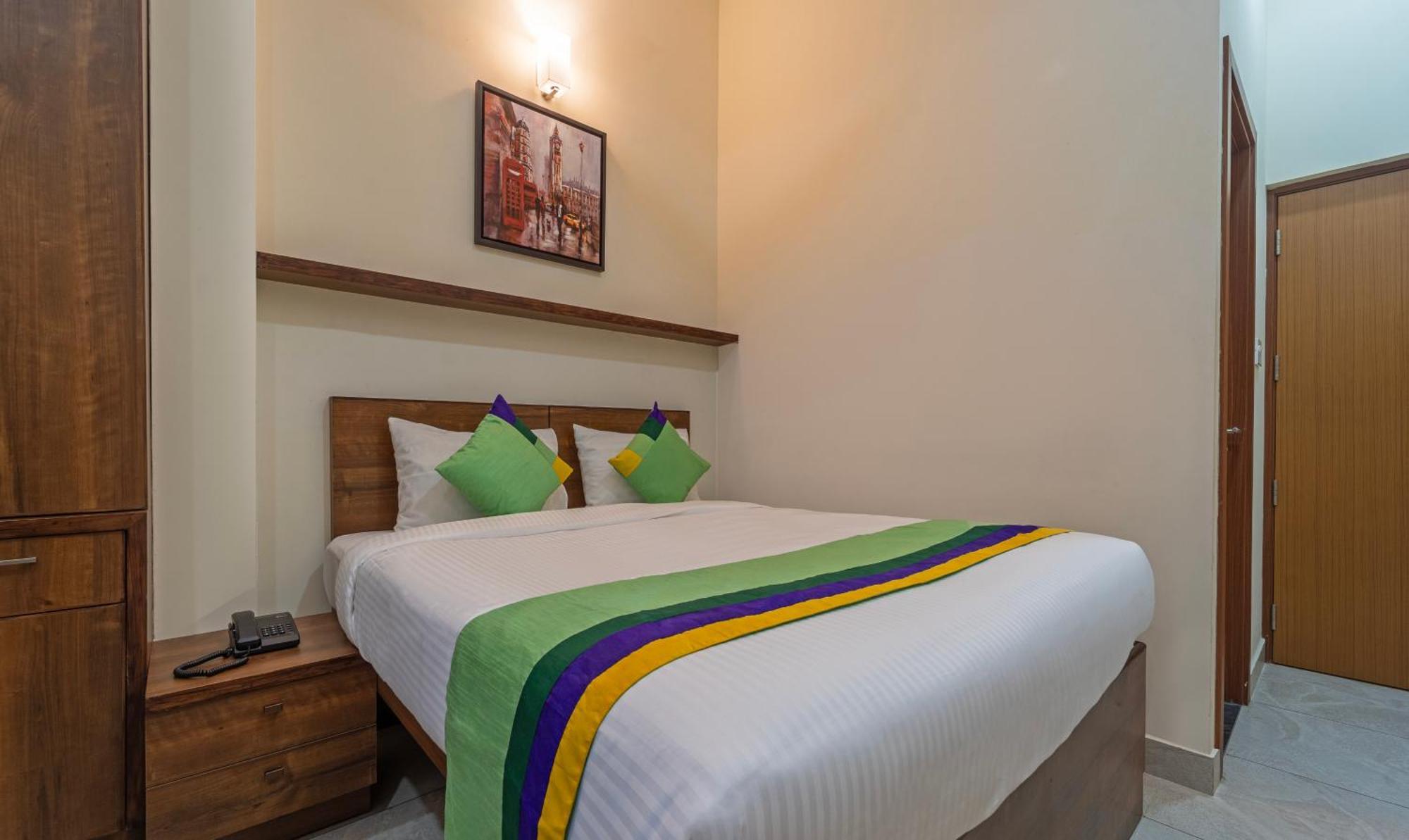 Itsy Hotels Avani Stays, Vyttila, Kochi Eksteriør bilde