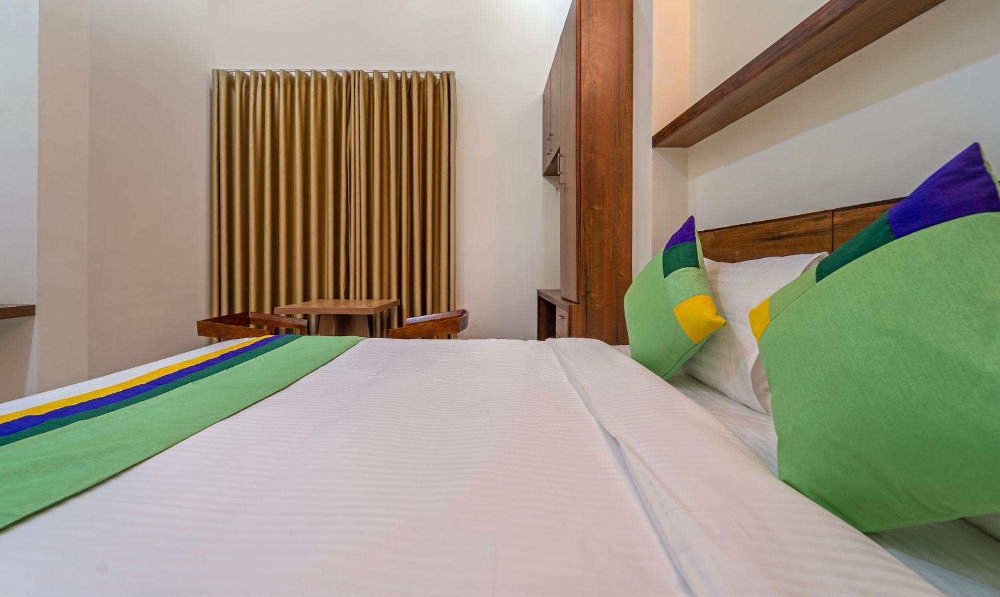 Itsy Hotels Avani Stays, Vyttila, Kochi Eksteriør bilde