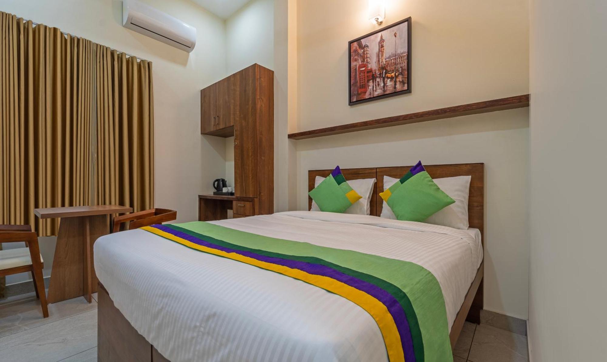 Itsy Hotels Avani Stays, Vyttila, Kochi Eksteriør bilde