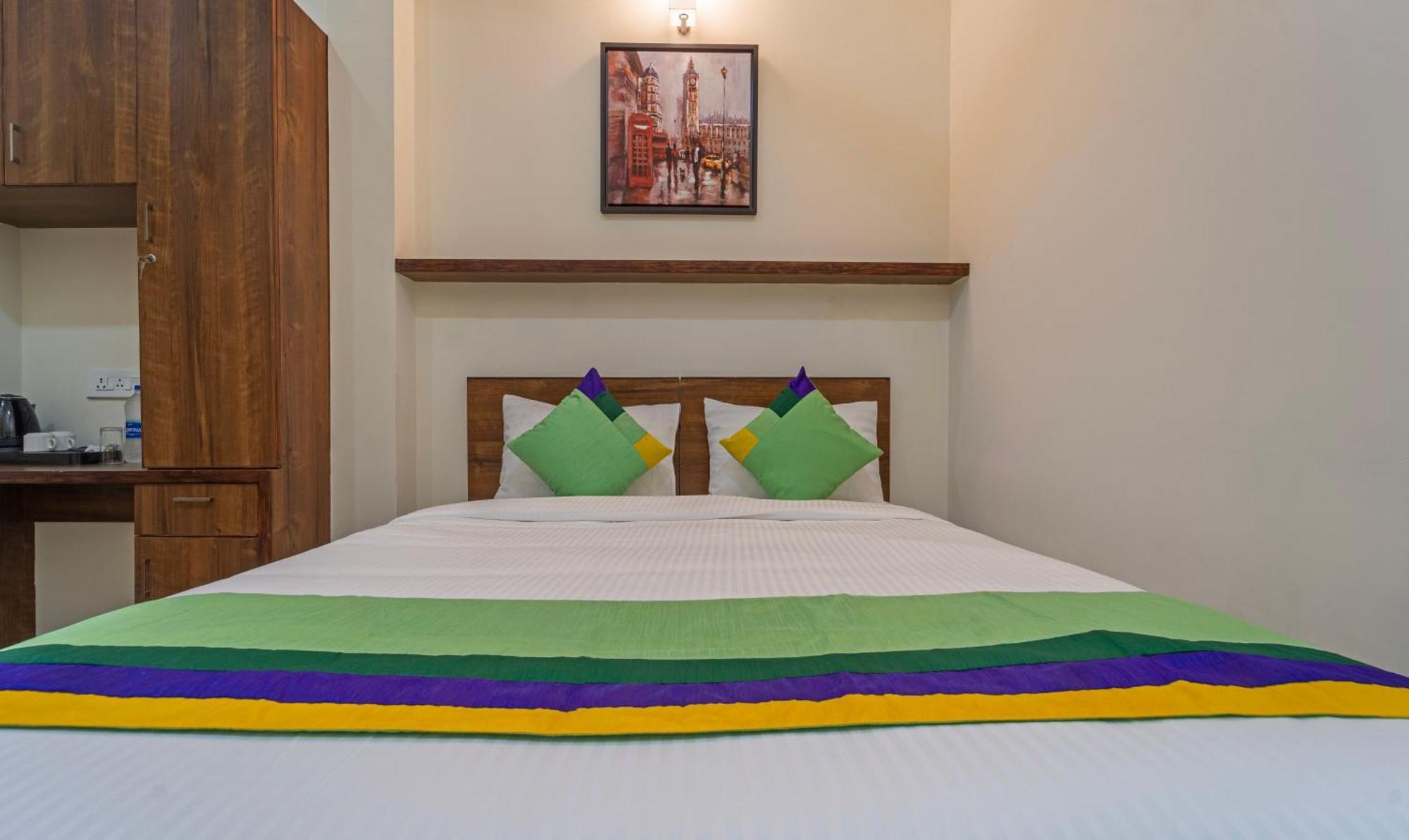 Itsy Hotels Avani Stays, Vyttila, Kochi Eksteriør bilde